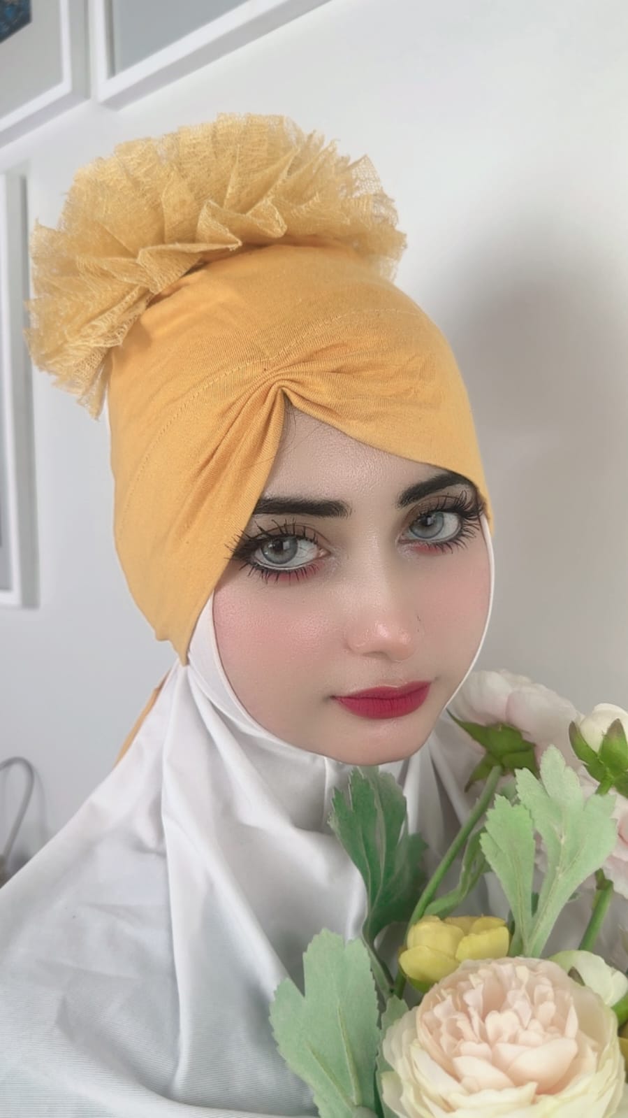 Crinkle Ruffle Bonnet Volumizer