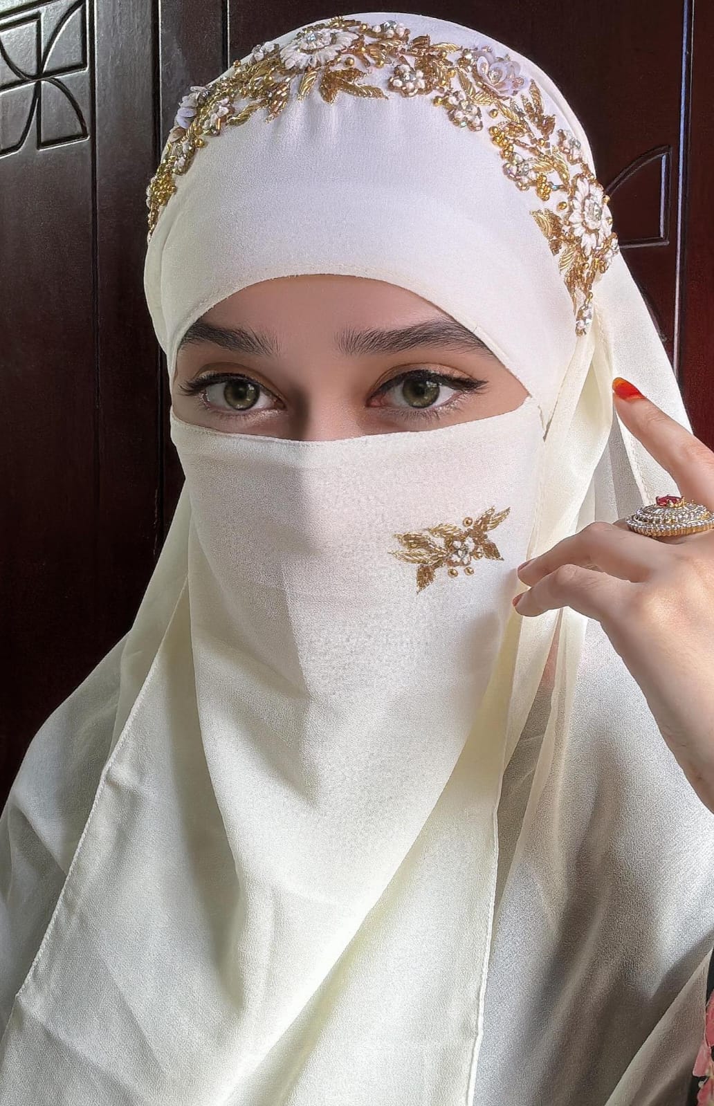 Niqub  Hijab