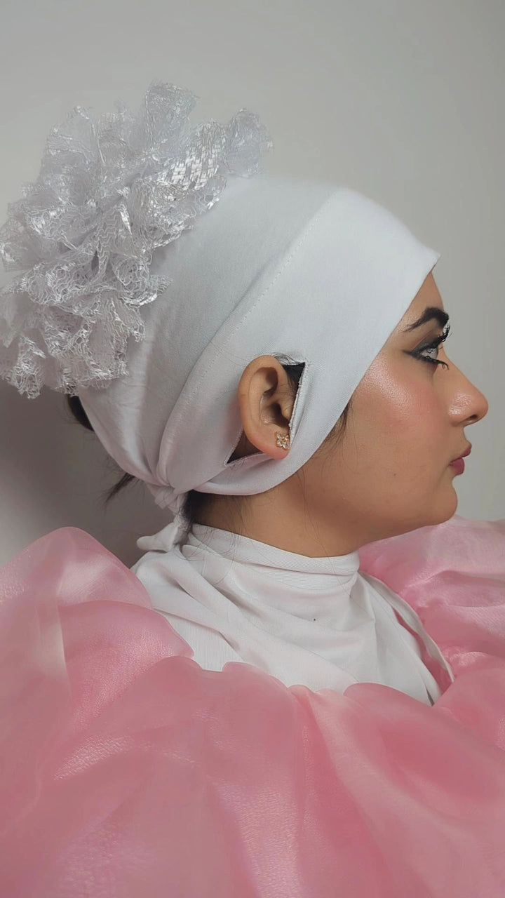 Ear Open Ruffle Bonnet Volumizer (Khopa)