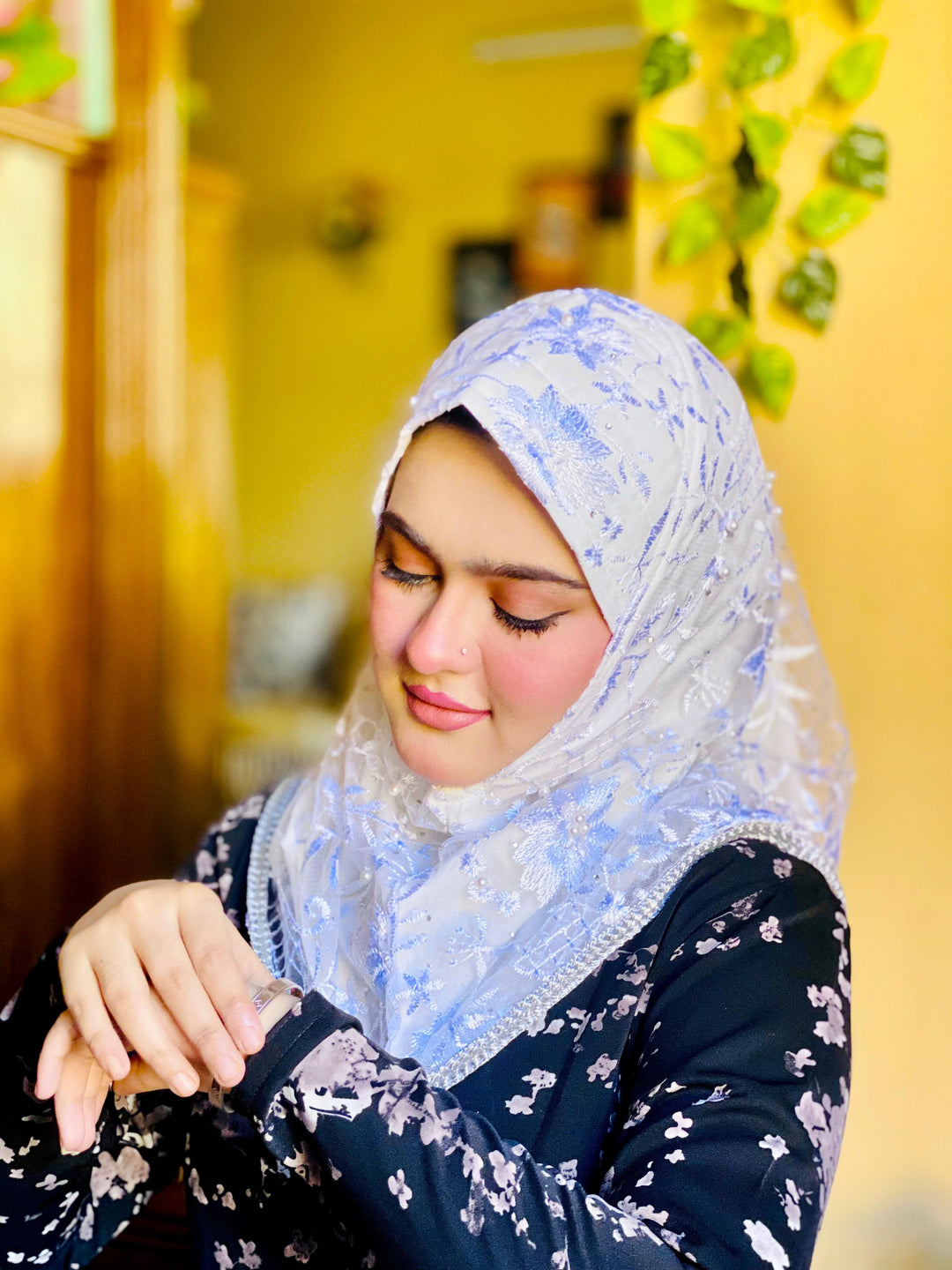 Short Hijab